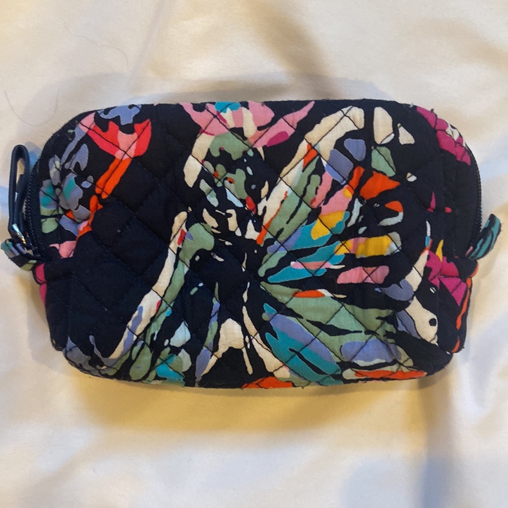Vera Bradley Butterfly Quilted X body Super Nice condition Bonus matching bag - Picture 15 of 15